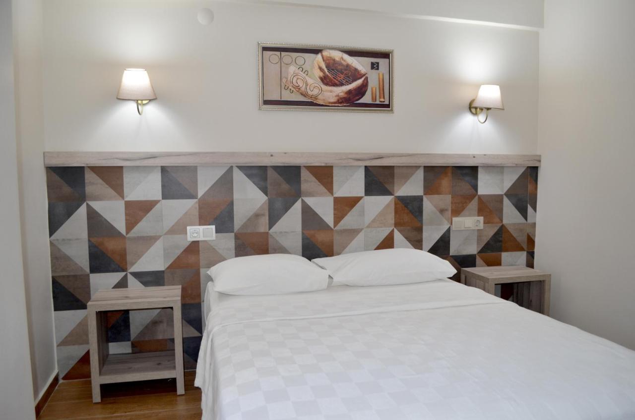 Megas Hotel Ayvalı Extérieur photo