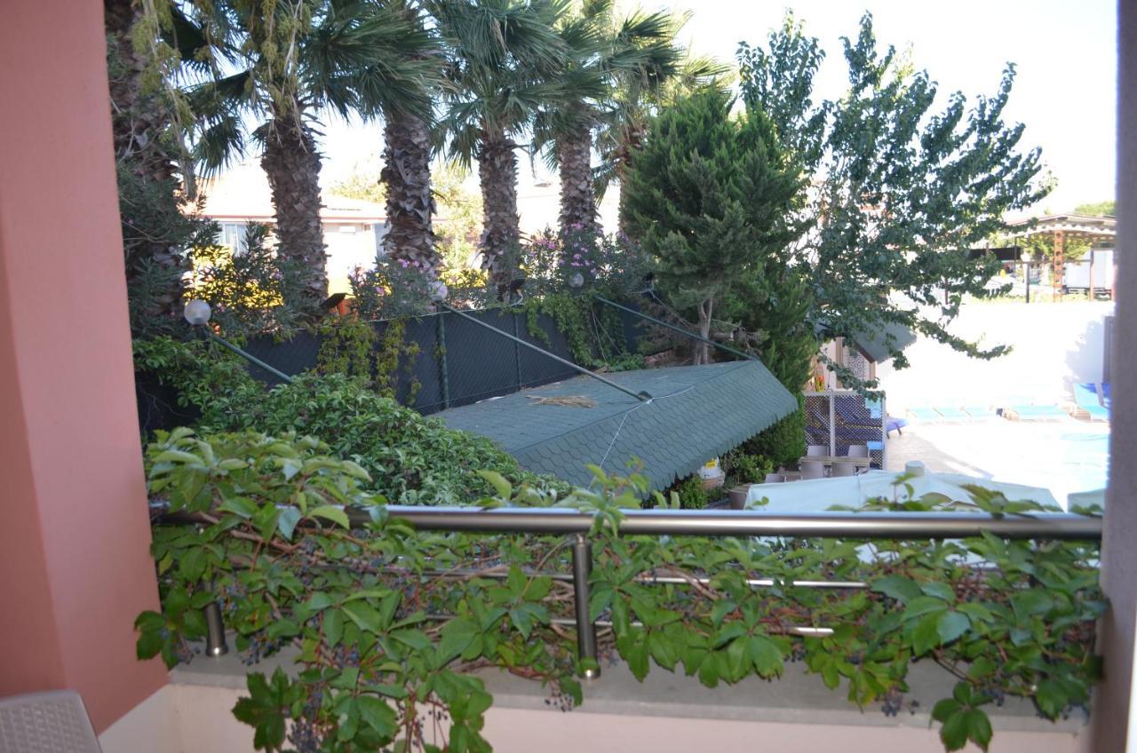 Megas Hotel Ayvalı Extérieur photo